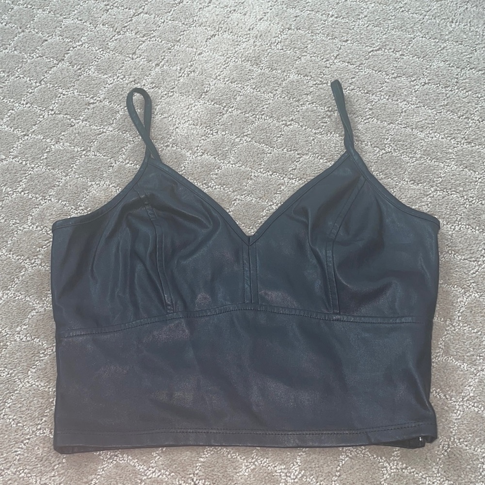 BLACK LEATHER TOP